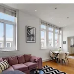 Stunning 1-Bed Apartment In London